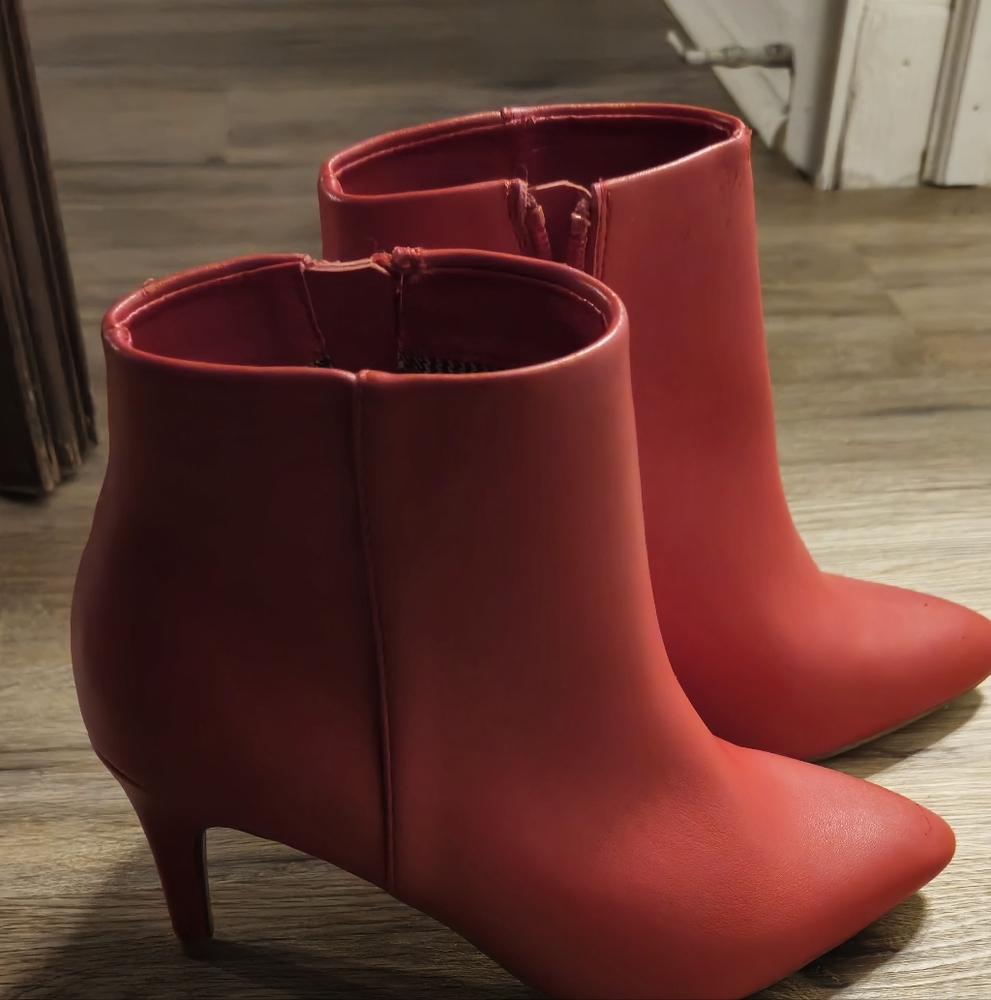 APT 9 - SIZE 6.5